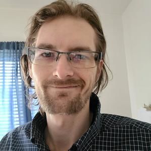 Meet your Posher, Levi